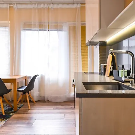 Cozy & Central 1bd Flat With A Nice Patio * 索菲亞