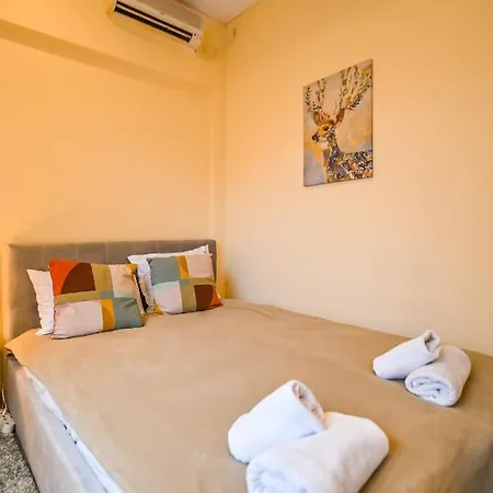 Apartamento Cozy & Central 1bd Flat With A Nice Patio Sofía